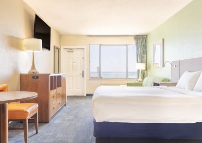 King Bed at Beachside PCB